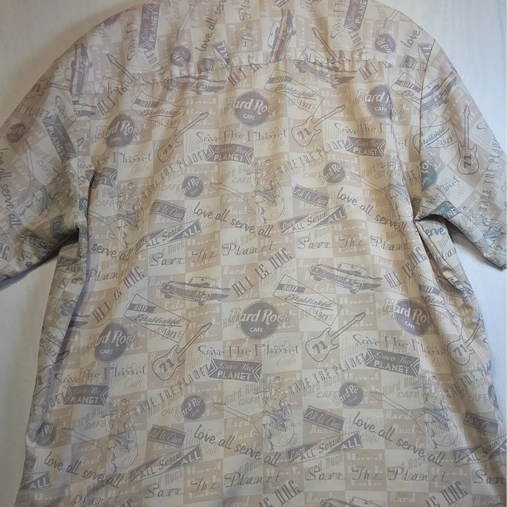Vintage Hard Rock Cafe Honolulu Shirt Mens XL All Over Print Button Up Korea